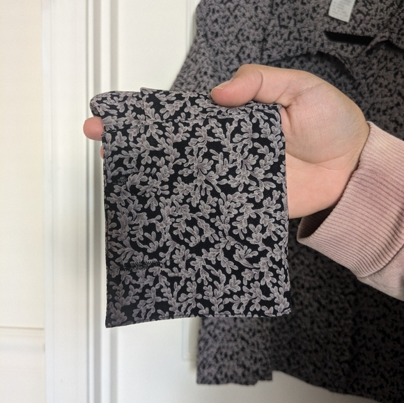 Vintage Jones New York button up blouse - Picture 5 of 6